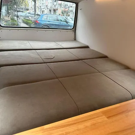 Campsite Rent Van Oliver *
