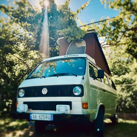 Campsite Rent Van Oliver *